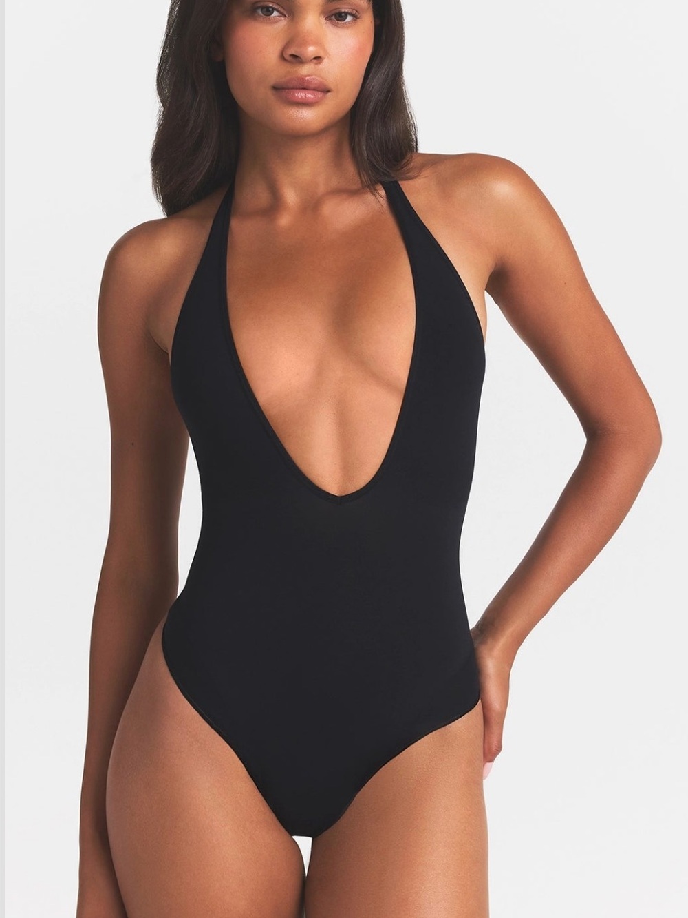 SKIMS Seamless Sculpt Deep Plunge Thong Bodysuit Black